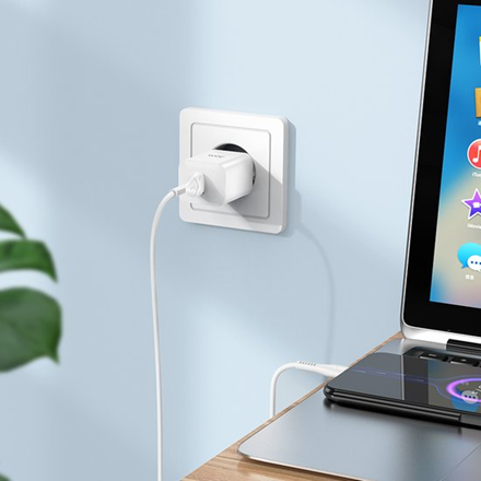 Мережевий зарядний пристрій HOCO N26 QC3.0 1USB 18W White 86595