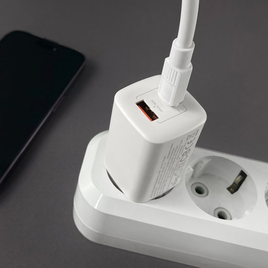 Мережевий зарядний пристрій WIWU Wi-U012 Nano GaN PD+QC Type-C+USB 65W White 88213