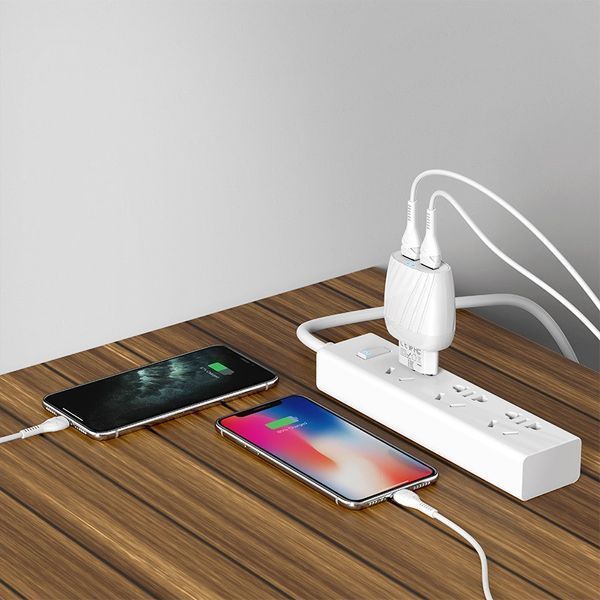 Мережевий зарядний пристрій Hoco C78A + кабель Lightning 2USB 2.4A White 47313